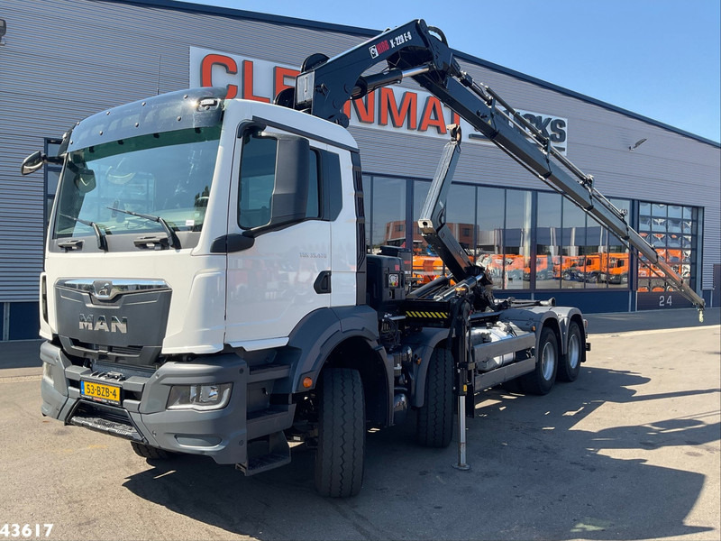 MAN TGS 32.470 8x4 Euro 6 Hiab 22 Tonmeter laadkraan Just 68.765 Km! - Camião polibenne: foto 1 MAN TGS 32.470 8x4 Euro 6 Hiab 22 Tonmeter laadkraan Just 68.765 Km! - Camião polibenne: foto 1