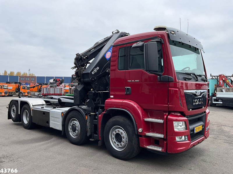 MAN TGS 35.480 8x4H Euro 6 HMF 40 Tonmeter laadkraan + Fly-Jib - Camião grua: foto 3 MAN TGS 35.480 8x4H Euro 6 HMF 40 Tonmeter laadkraan + Fly-Jib - Camião grua: foto 3