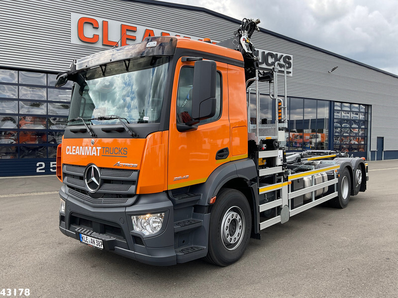 Camião polibenne, Camião grua Mercedes-Benz Actros 2643 Euro 6 HMF 23 Tonmeter laadkraan: foto 6