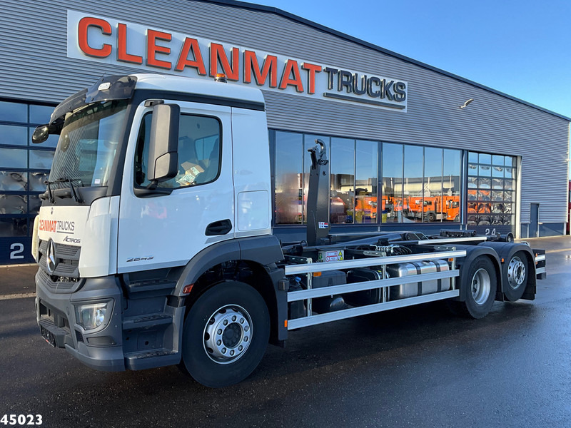 Mercedes-Benz Actros 2643 VDL 21 Ton haakarmsysteem - Camião polibenne: foto 2 Mercedes-Benz Actros 2643 VDL 21 Ton haakarmsysteem - Camião polibenne: foto 2