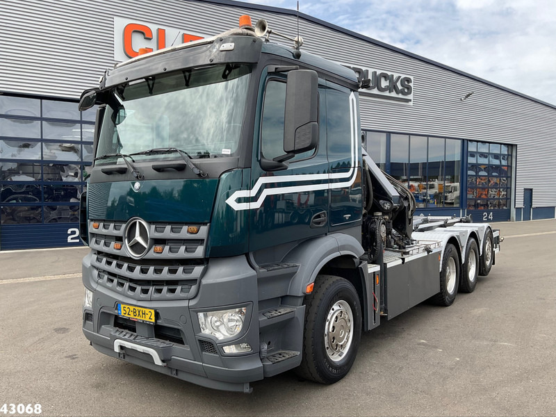 Mercedes-Benz Arocs 3251 8x4 Euro 6 Hiab 28 Tonmeter laadkraan - Camião polibenne, Camião grua: foto 2 Mercedes-Benz Arocs 3251 8x4 Euro 6 Hiab 28 Tonmeter laadkraan - Camião polibenne, Camião grua: foto 2