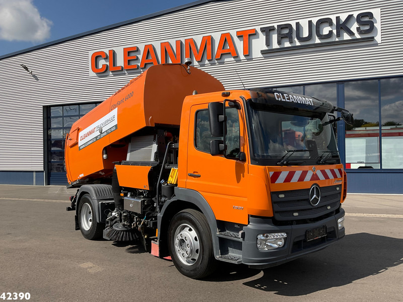 Mercedes-Benz Atego 1321 Bucher Cityfant 6000 Just 49.567 km! - Varredora urbana: foto 1 Mercedes-Benz Atego 1321 Bucher Cityfant 6000 Just 49.567 km! - Varredora urbana: foto 1
