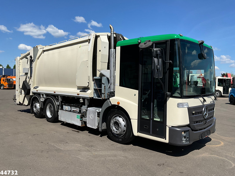 Mercedes-Benz Econic 2630 Euro 6 CNG Norba MF 300 18m³ 2 compartimenten just 137.620 km! - Caminhão de lixo: foto 4 Mercedes-Benz Econic 2630 Euro 6 CNG Norba MF 300 18m³ 2 compartimenten just 137.620 km! - Caminhão de lixo: foto 4