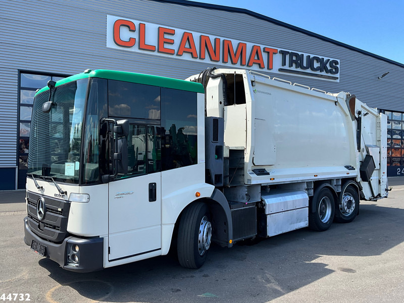 Mercedes-Benz Econic 2630 Euro 6 CNG Norba MF 300 18m³ 2 compartimenten just 137.620 km! - Caminhão de lixo: foto 2 Mercedes-Benz Econic 2630 Euro 6 CNG Norba MF 300 18m³ 2 compartimenten just 137.620 km! - Caminhão de lixo: foto 2