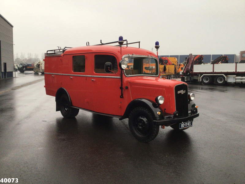 Opel Blitz 1.5 T-45 - Carrinha de contentor: foto 4 Opel Blitz 1.5 T-45 - Carrinha de contentor: foto 4