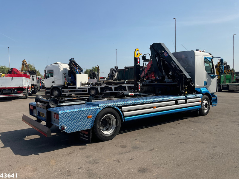 Renault D 240 Euro 6 HMF 10 Tonmeter laadkraan Just 66.850 km! - Camião polibenne, Camião grua: foto 4 Renault D 240 Euro 6 HMF 10 Tonmeter laadkraan Just 66.850 km! - Camião polibenne, Camião grua: foto 4