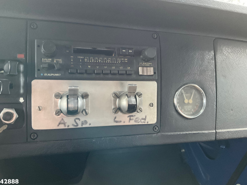 Locação financeira de Scania LT 111 42 8x4 Oldtimer Betonmixer Scania LT 111 42 8x4 Oldtimer Betonmixer: foto 19