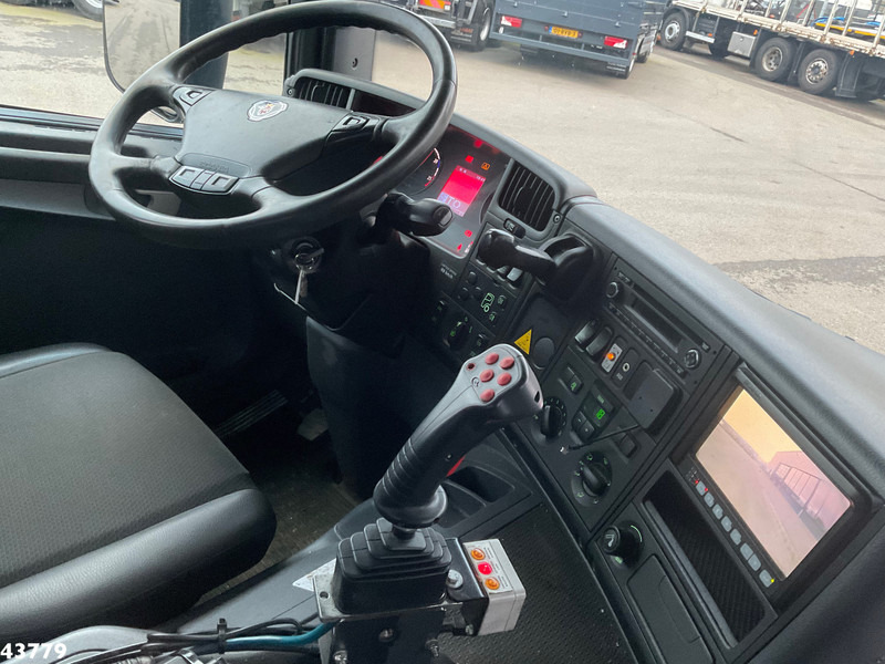 Scania P 360 8x2 Hiab 21 Tonmeter laadkraan - Camião polibenne, Camião grua: foto 4 Scania P 360 8x2 Hiab 21 Tonmeter laadkraan - Camião polibenne, Camião grua: foto 4