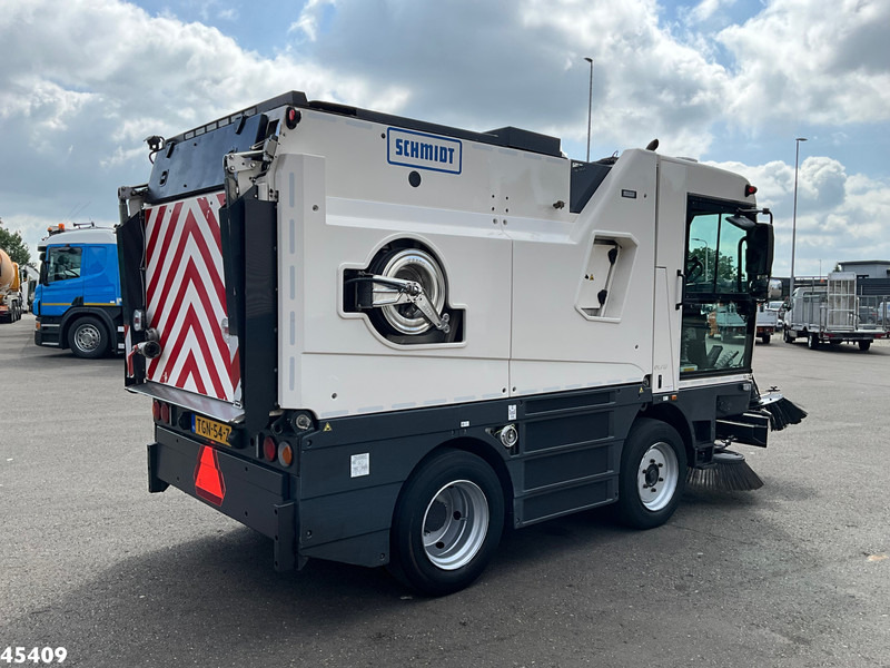 Schmidt Cleango 500 Compact Euro 6 with 3-rd brush - Varredora urbana: foto 5 Schmidt Cleango 500 Compact Euro 6 with 3-rd brush - Varredora urbana: foto 5