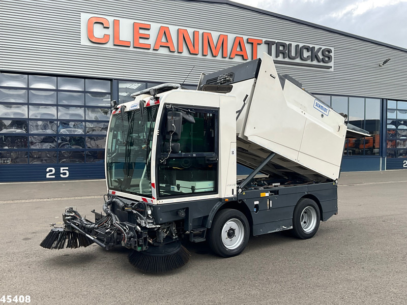 Schmidt Cleango 500 Compact Euro 6 with 3-rd brush - Varredora urbana: foto 1 Schmidt Cleango 500 Compact Euro 6 with 3-rd brush - Varredora urbana: foto 1