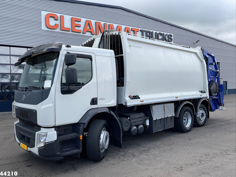 Volvo FE-280 - Caminhão de lixo: foto 1 Volvo FE-280 - Caminhão de lixo: foto 1