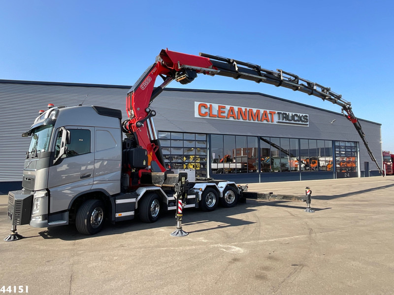 Volvo FH 540 Fassi 165 Tonmeter laadkraan + Fly-Jib Just 104.869 km! - Camião grua: foto 2 Volvo FH 540 Fassi 165 Tonmeter laadkraan + Fly-Jib Just 104.869 km! - Camião grua: foto 2