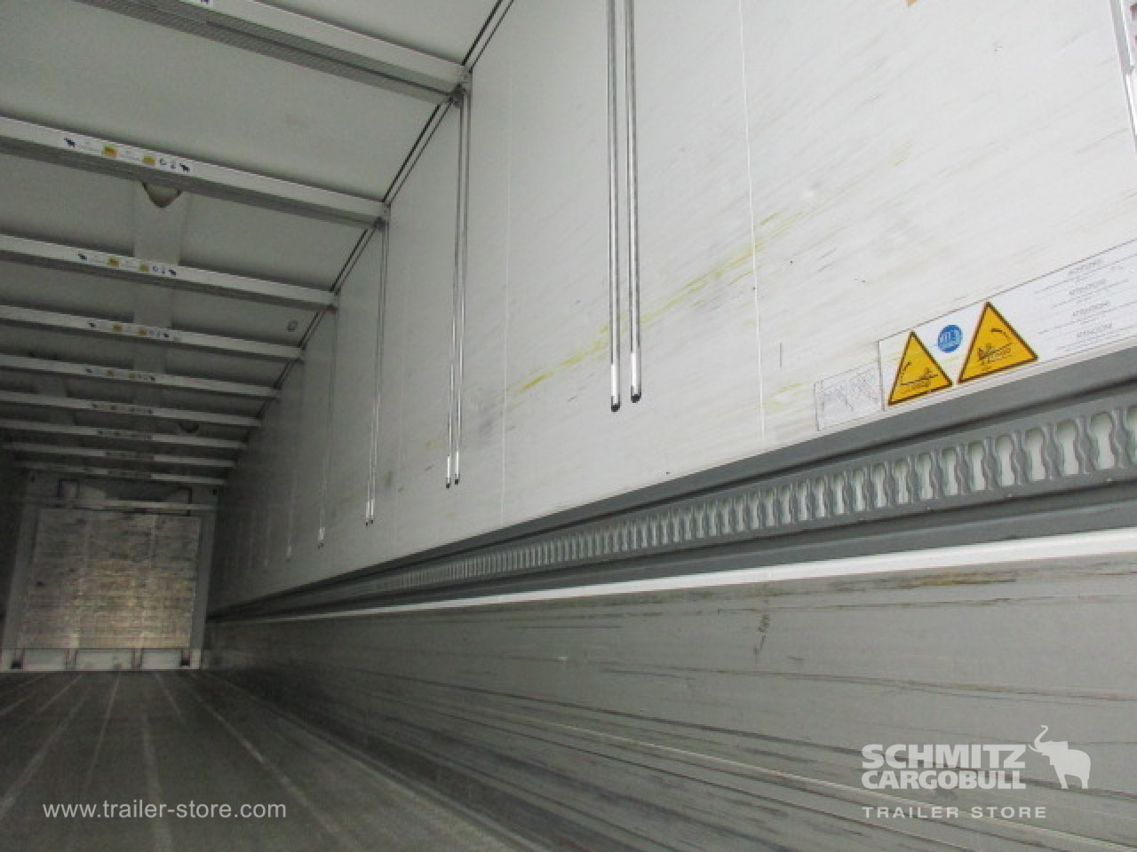 SCHMITZ Reefer Standard Double deck - Semi-reboque isotérmico: foto 2 SCHMITZ Reefer Standard Double deck - Semi-reboque isotérmico: foto 2