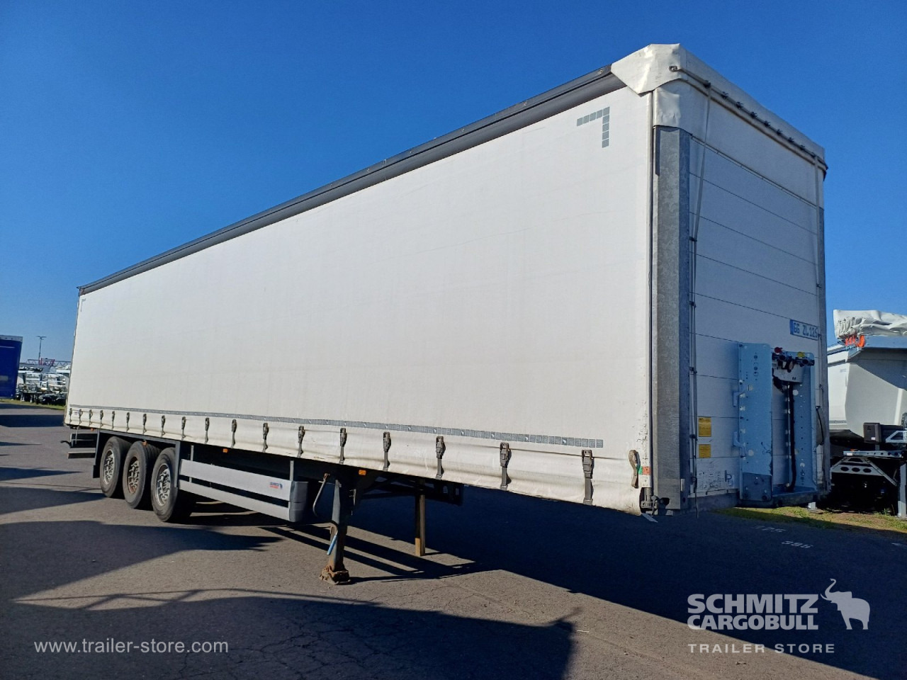 SCHMITZ Auflieger Curtainsider Standard - Semi-reboque de lona: foto 1 SCHMITZ Auflieger Curtainsider Standard - Semi-reboque de lona: foto 1