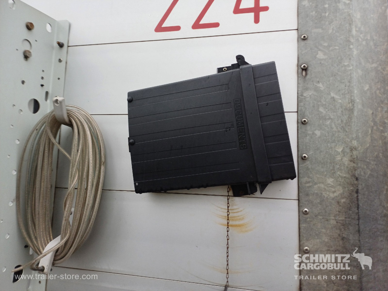 SCHMITZ Auflieger Curtainsider Standard Forklift holder - Semi-reboque de lona: foto 3 SCHMITZ Auflieger Curtainsider Standard Forklift holder - Semi-reboque de lona: foto 3