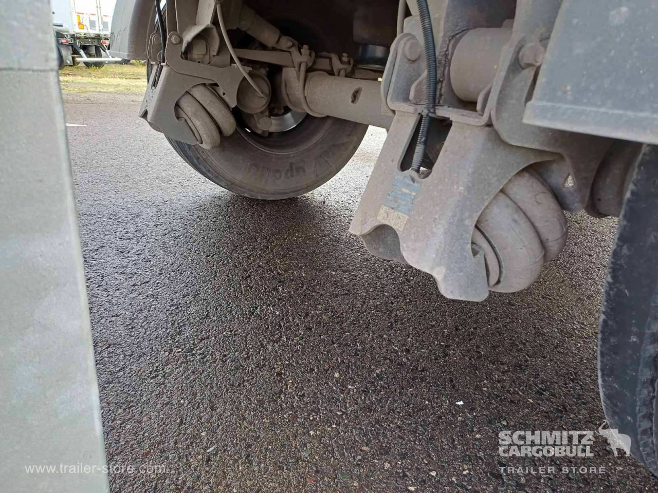 SCHMITZ Auflieger Kipper Alukastenmulde 24m³ - Semi-reboque basculante: foto 3 SCHMITZ Auflieger Kipper Alukastenmulde 24m³ - Semi-reboque basculante: foto 3