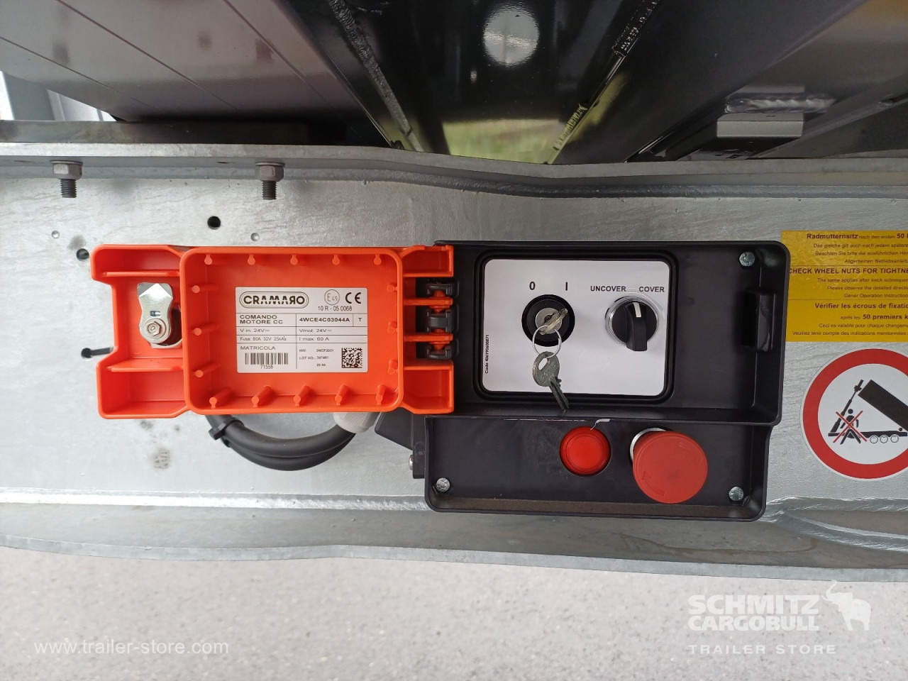 SCHMITZ Auflieger Kipper Alukastenmulde 29m³ - Semi-reboque basculante: foto 2 SCHMITZ Auflieger Kipper Alukastenmulde 29m³ - Semi-reboque basculante: foto 2