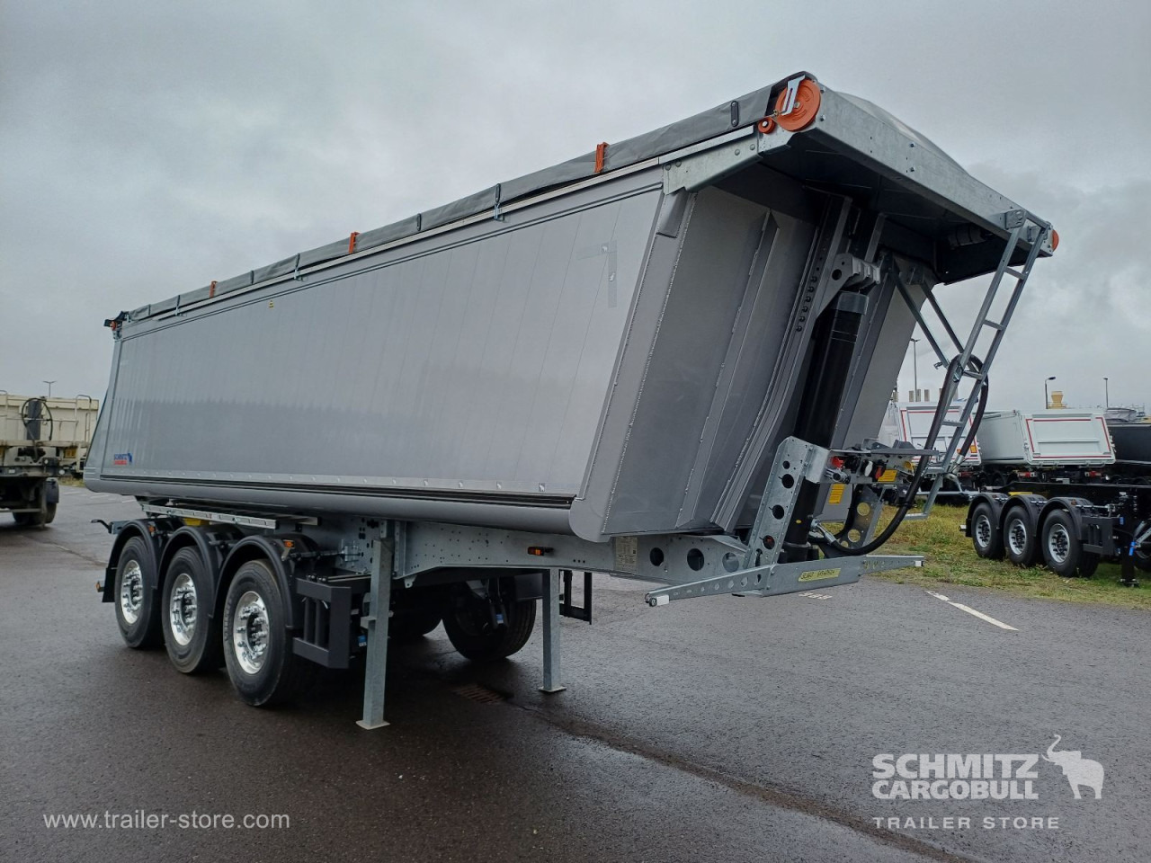 SCHMITZ Auflieger Kipper Alukastenmulde 29m³ - Semi-reboque basculante: foto 1 SCHMITZ Auflieger Kipper Alukastenmulde 29m³ - Semi-reboque basculante: foto 1