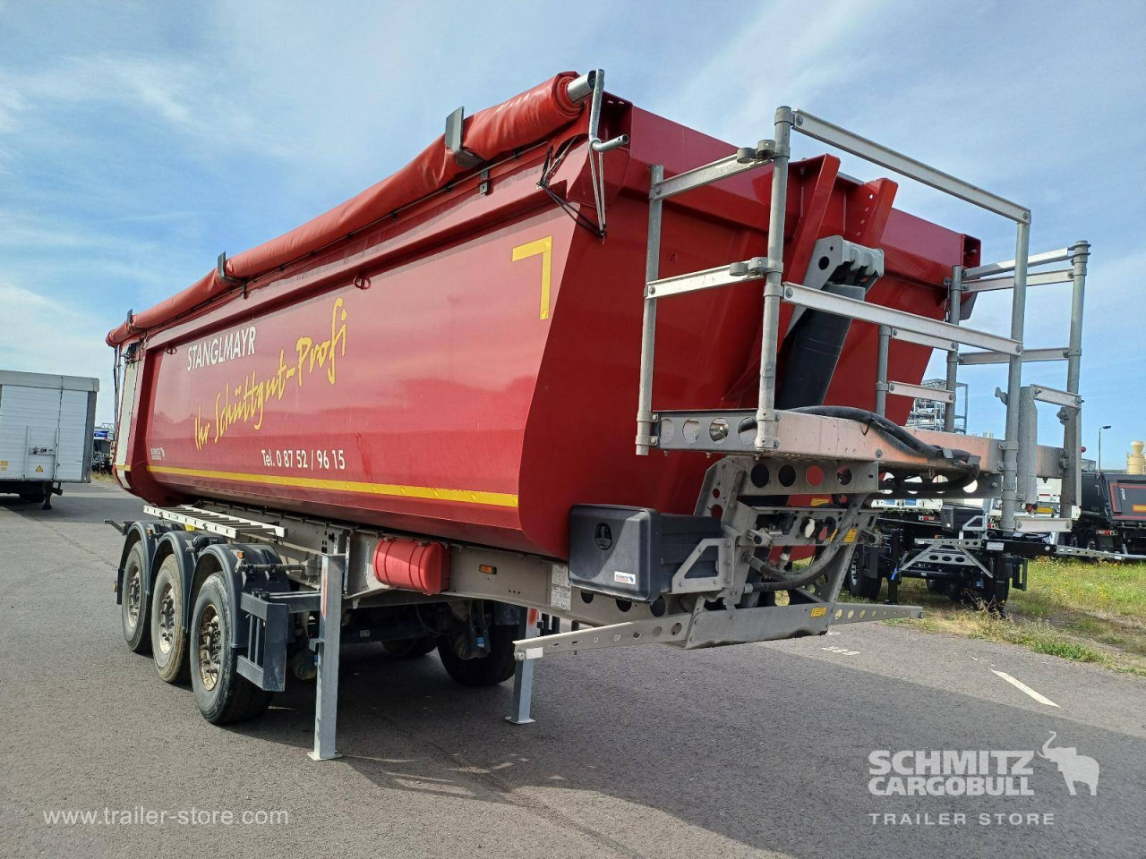 SCHMITZ Auflieger Kipper Stahlrundmulde 28m³ - Semi-reboque basculante: foto 1 SCHMITZ Auflieger Kipper Stahlrundmulde 28m³ - Semi-reboque basculante: foto 1