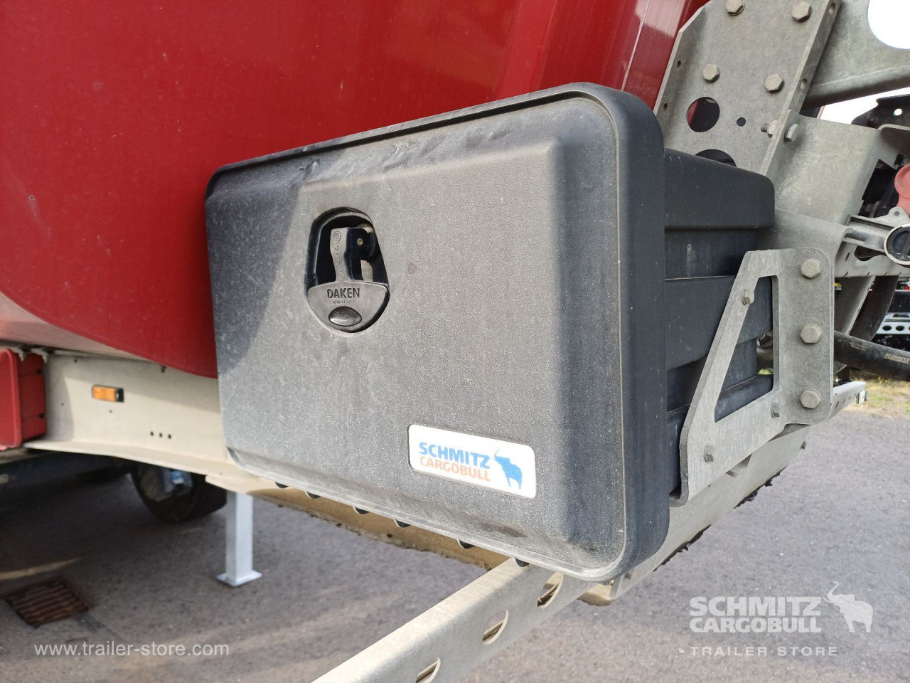 SCHMITZ Auflieger Kipper Stahlrundmulde 28m³ - Semi-reboque basculante: foto 5 SCHMITZ Auflieger Kipper Stahlrundmulde 28m³ - Semi-reboque basculante: foto 5
