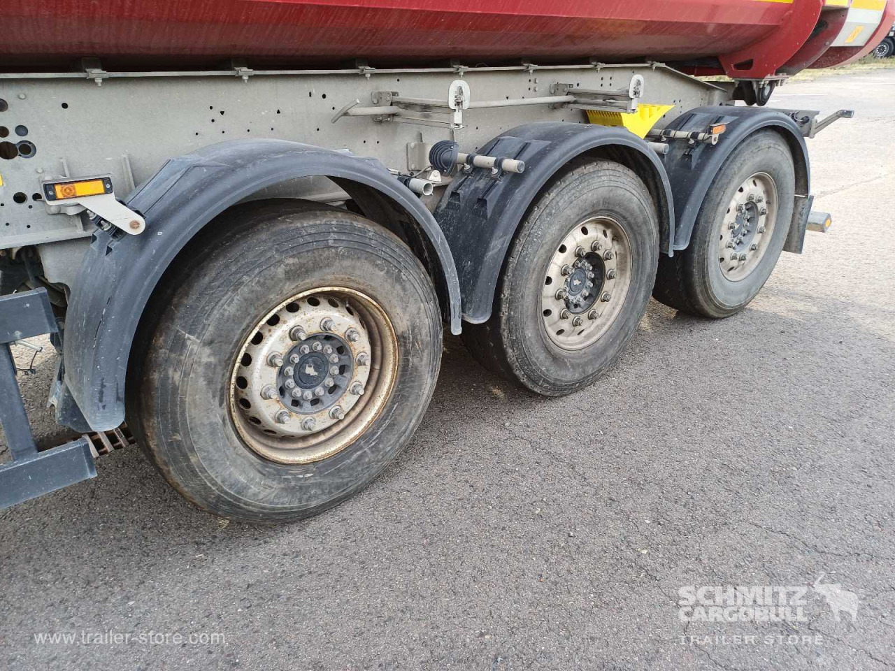 SCHMITZ Auflieger Kipper Stahlrundmulde 28m³ - Semi-reboque basculante: foto 2 SCHMITZ Auflieger Kipper Stahlrundmulde 28m³ - Semi-reboque basculante: foto 2