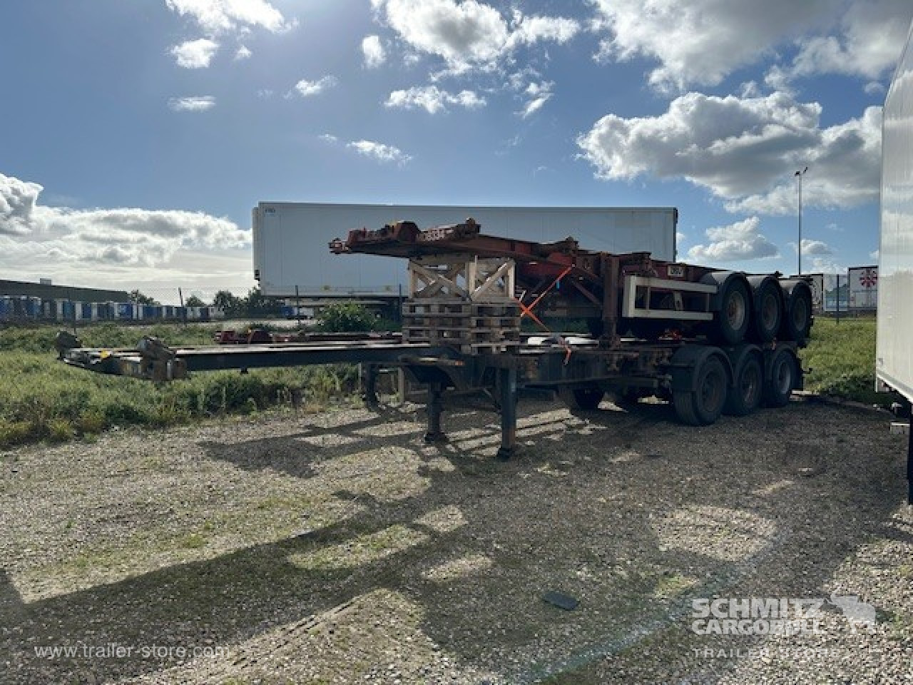 HFR Containerchassis Standard - Semi-reboque transportador de contêineres/ Caixa móvel: foto 1 HFR Containerchassis Standard - Semi-reboque transportador de contêineres/ Caixa móvel: foto 1