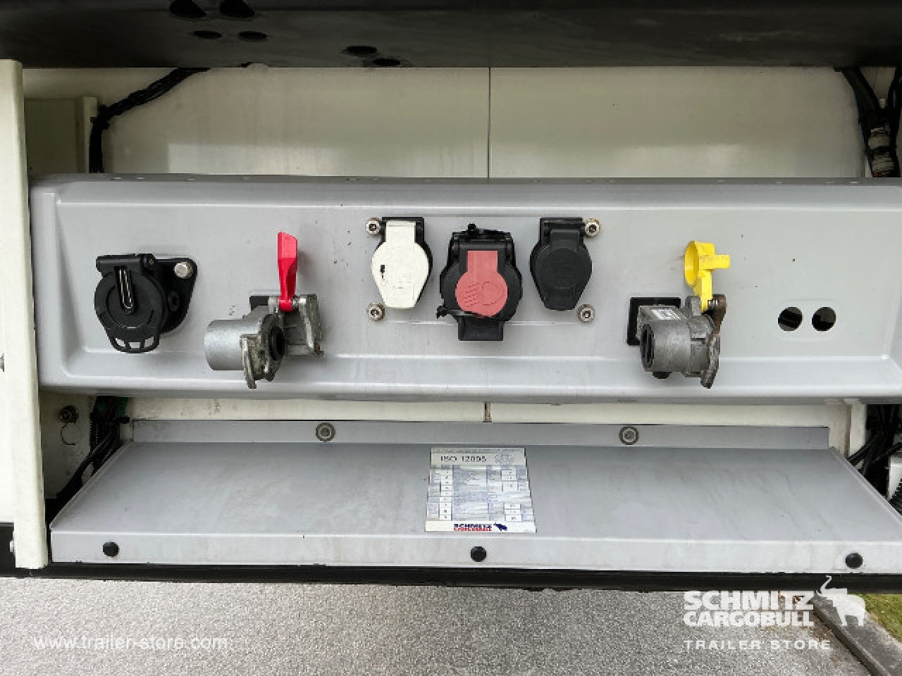 SCHMITZ Semiremolque Frigo Sistema carne colgada - Semi-reboque isotérmico: foto 4 SCHMITZ Semiremolque Frigo Sistema carne colgada - Semi-reboque isotérmico: foto 4