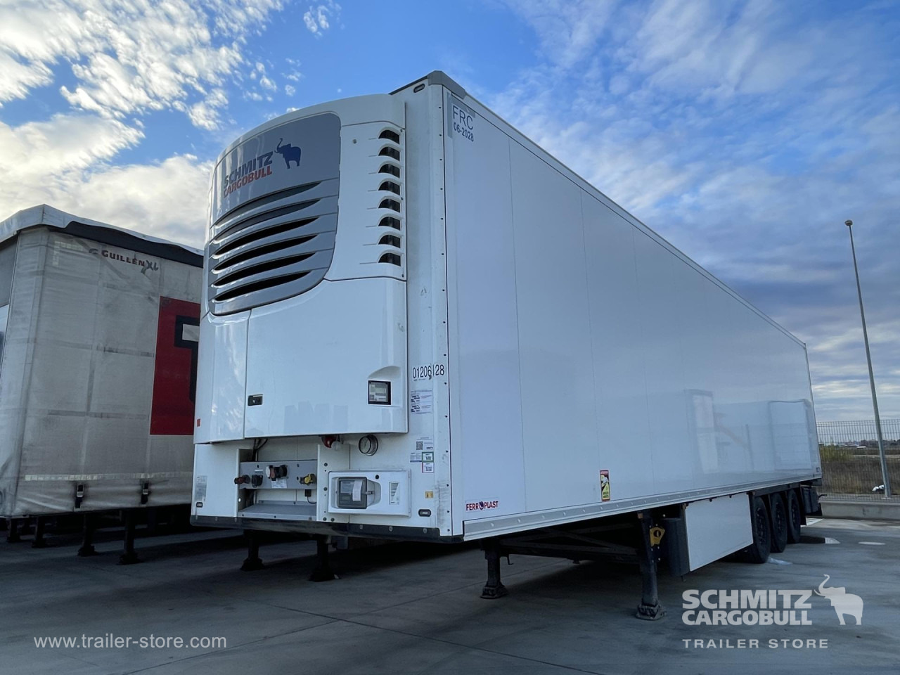 SCHMITZ Semiremolque Frigo Standard - Semi-reboque isotérmico: foto 5 SCHMITZ Semiremolque Frigo Standard - Semi-reboque isotérmico: foto 5