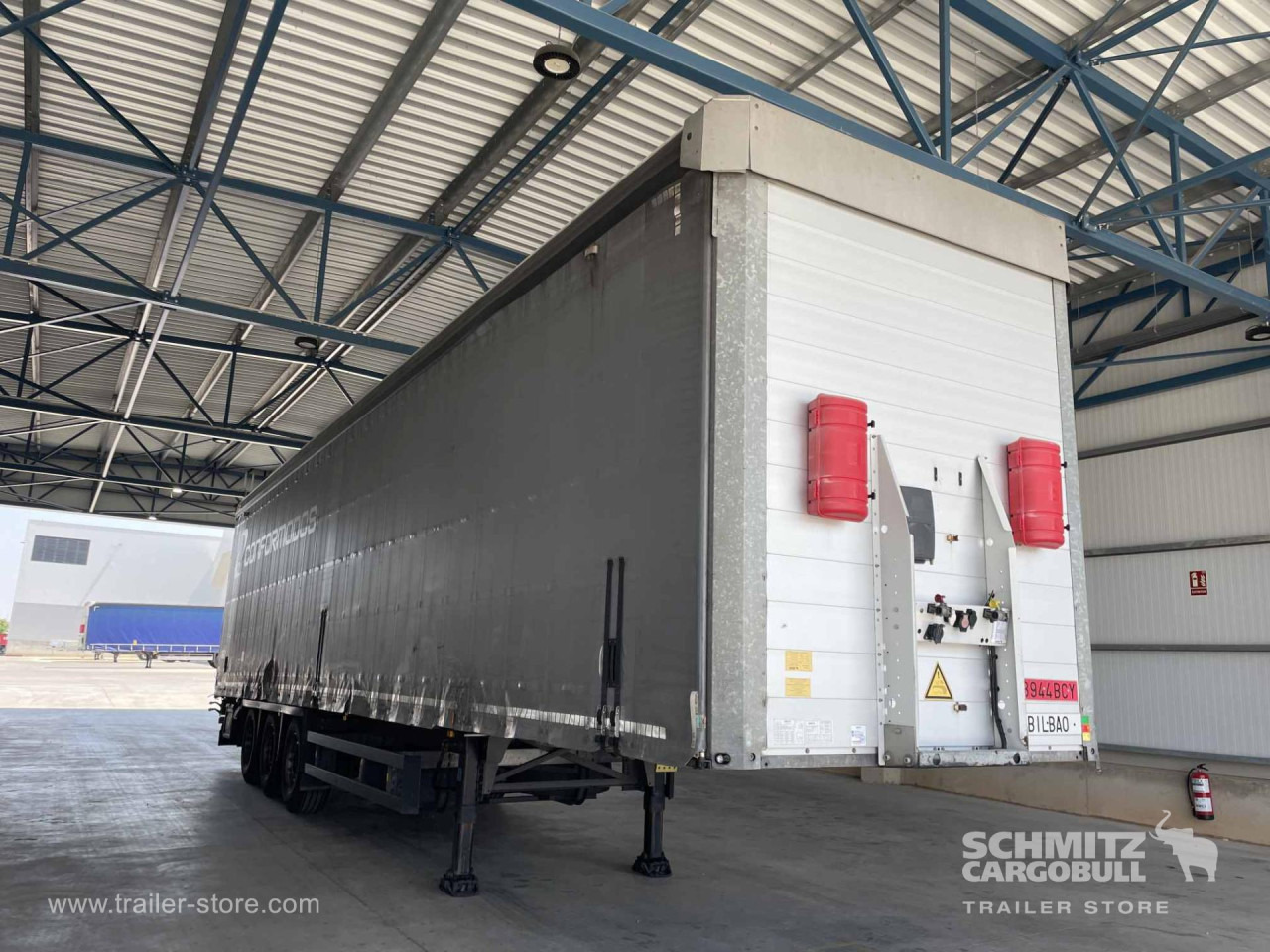 SCHMITZ Semiremolque Lona Standard - Semi-reboque de lona: foto 1 SCHMITZ Semiremolque Lona Standard - Semi-reboque de lona: foto 1
