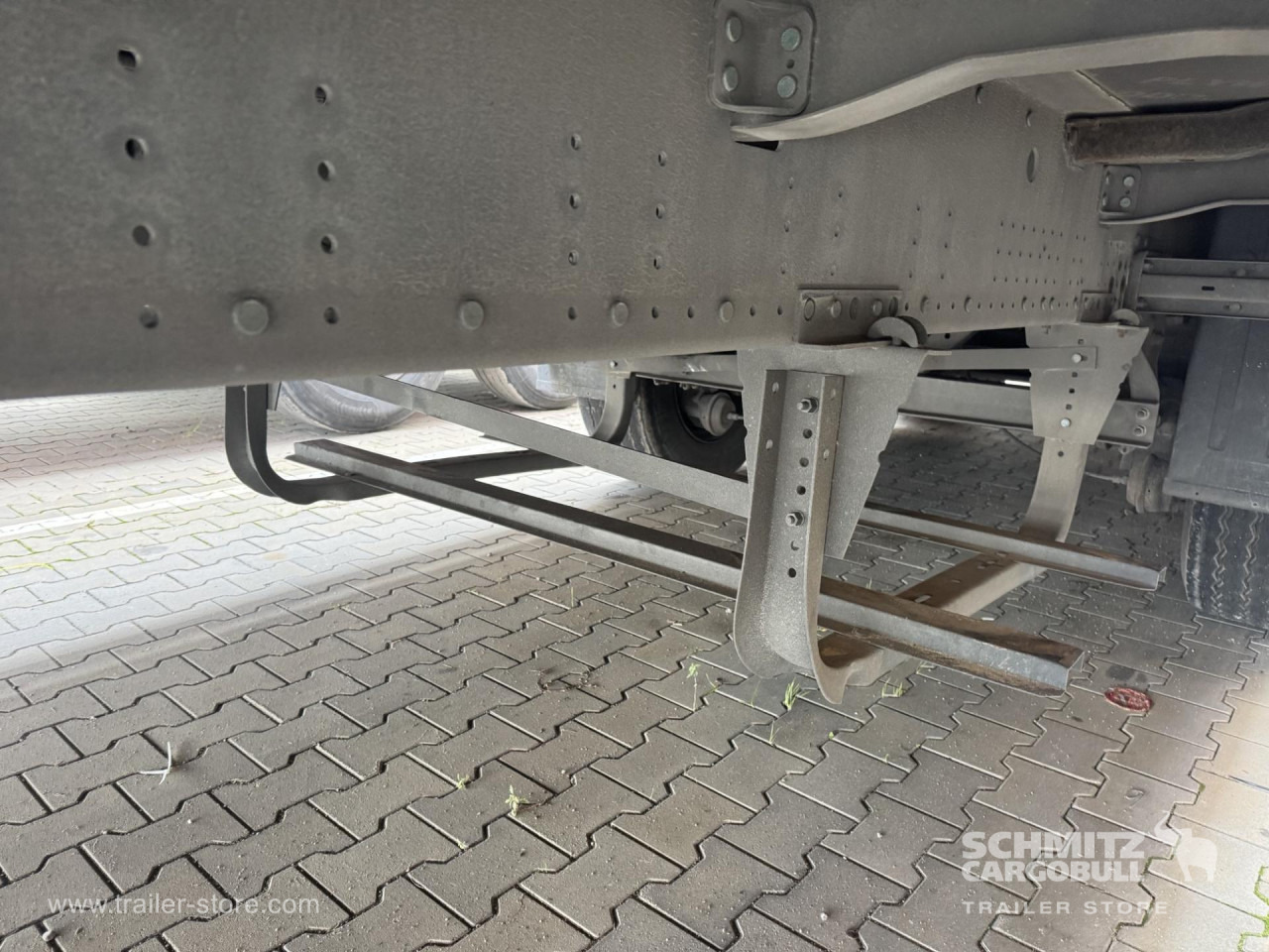SCHMITZ Curtainsider Mega - Semi-reboque de lona: foto 2 SCHMITZ Curtainsider Mega - Semi-reboque de lona: foto 2