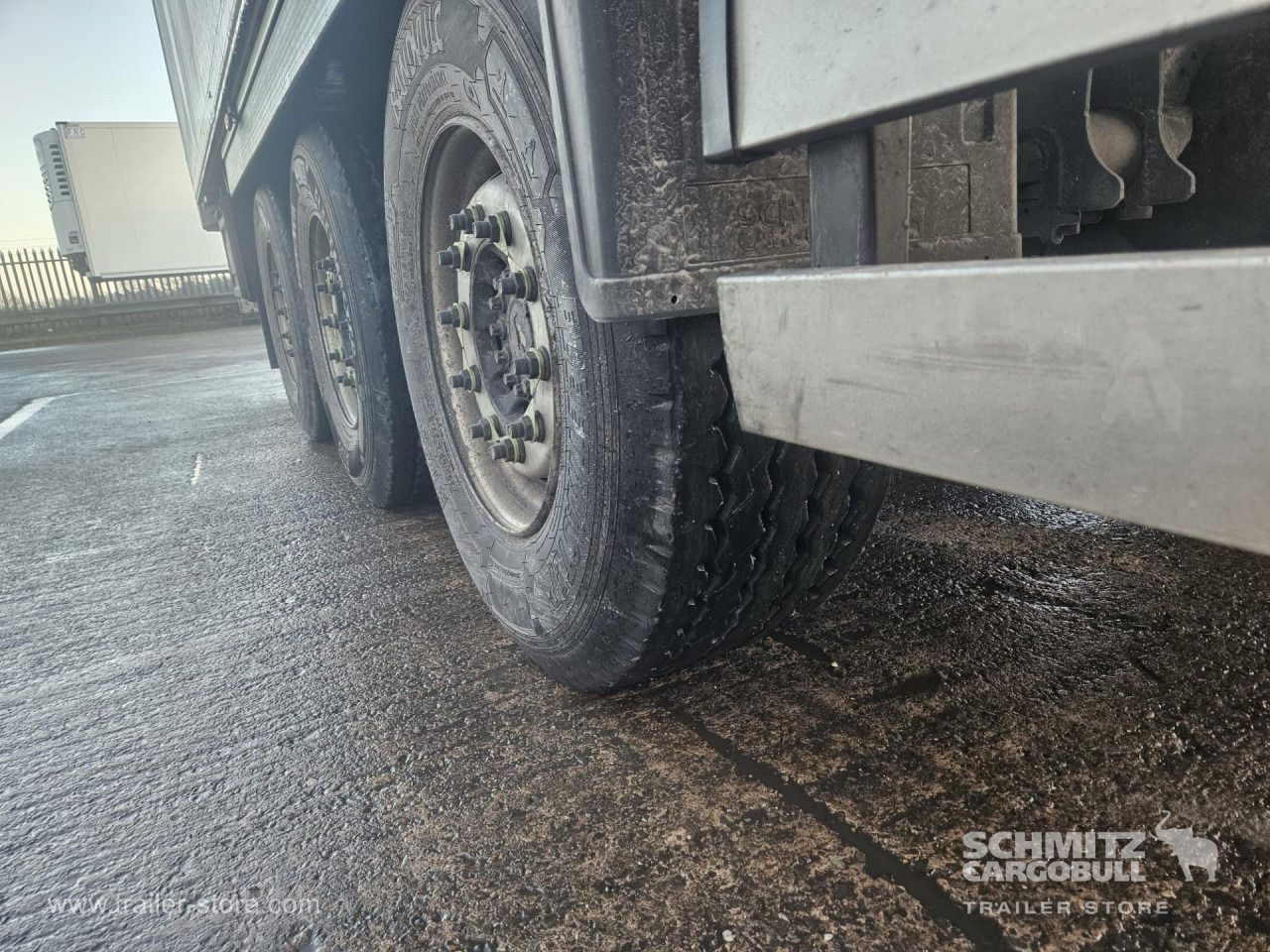 SCHMITZ Reefer Multitemp - Semi-reboque isotérmico: foto 5 SCHMITZ Reefer Multitemp - Semi-reboque isotérmico: foto 5