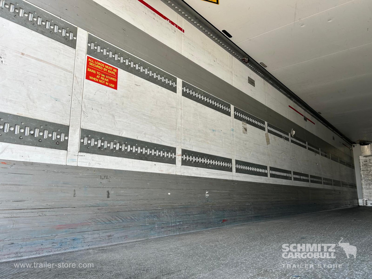 SCHMITZ Reefer Multitemp - Semi-reboque isotérmico: foto 2 SCHMITZ Reefer Multitemp - Semi-reboque isotérmico: foto 2