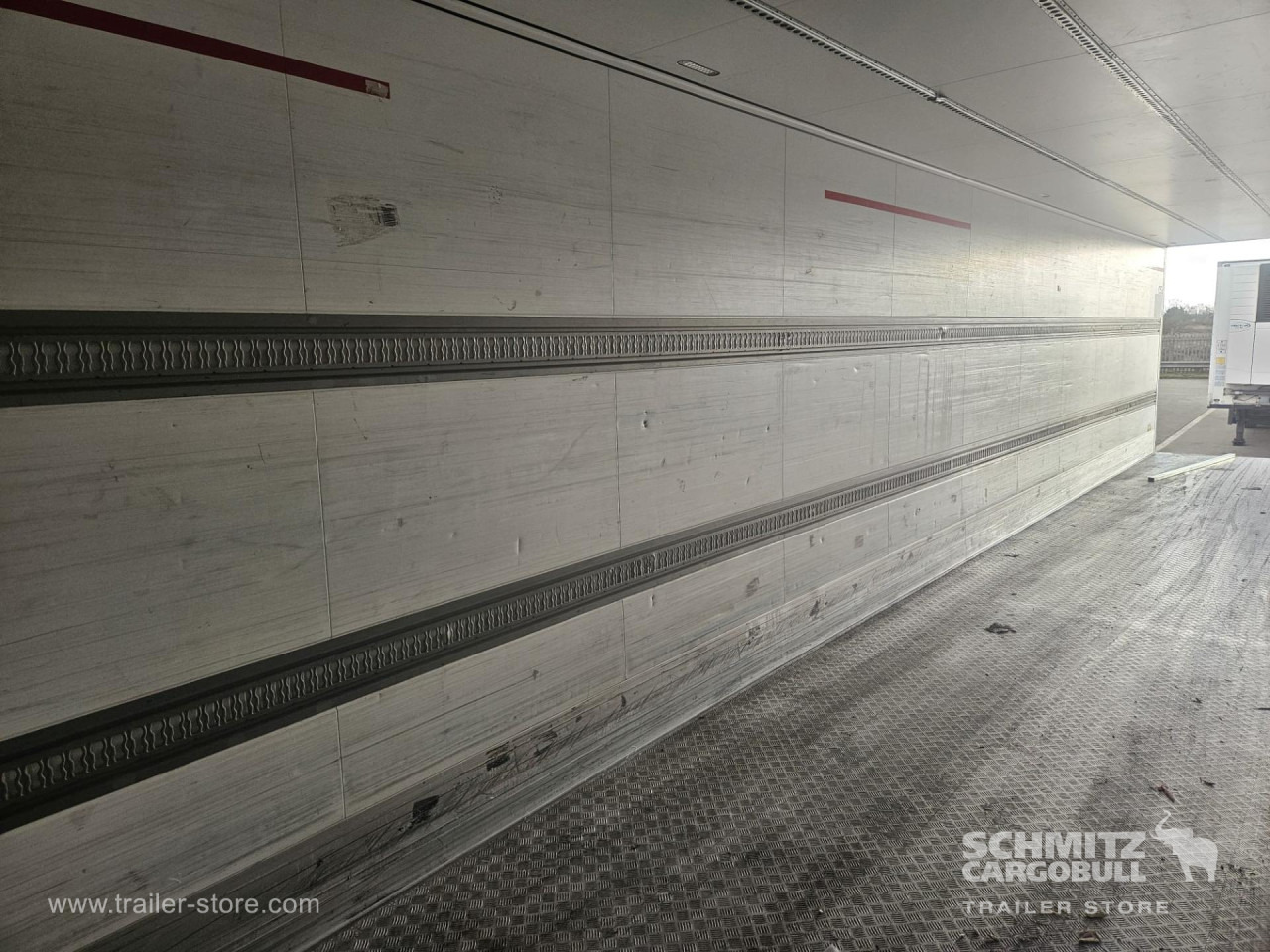 SCHMITZ Reefer Standard - Semi-reboque isotérmico: foto 3 SCHMITZ Reefer Standard - Semi-reboque isotérmico: foto 3