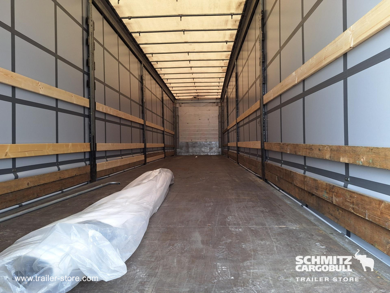 SCHMITZ Curtainsider Mega - Semi-reboque de lona: foto 3 SCHMITZ Curtainsider Mega - Semi-reboque de lona: foto 3