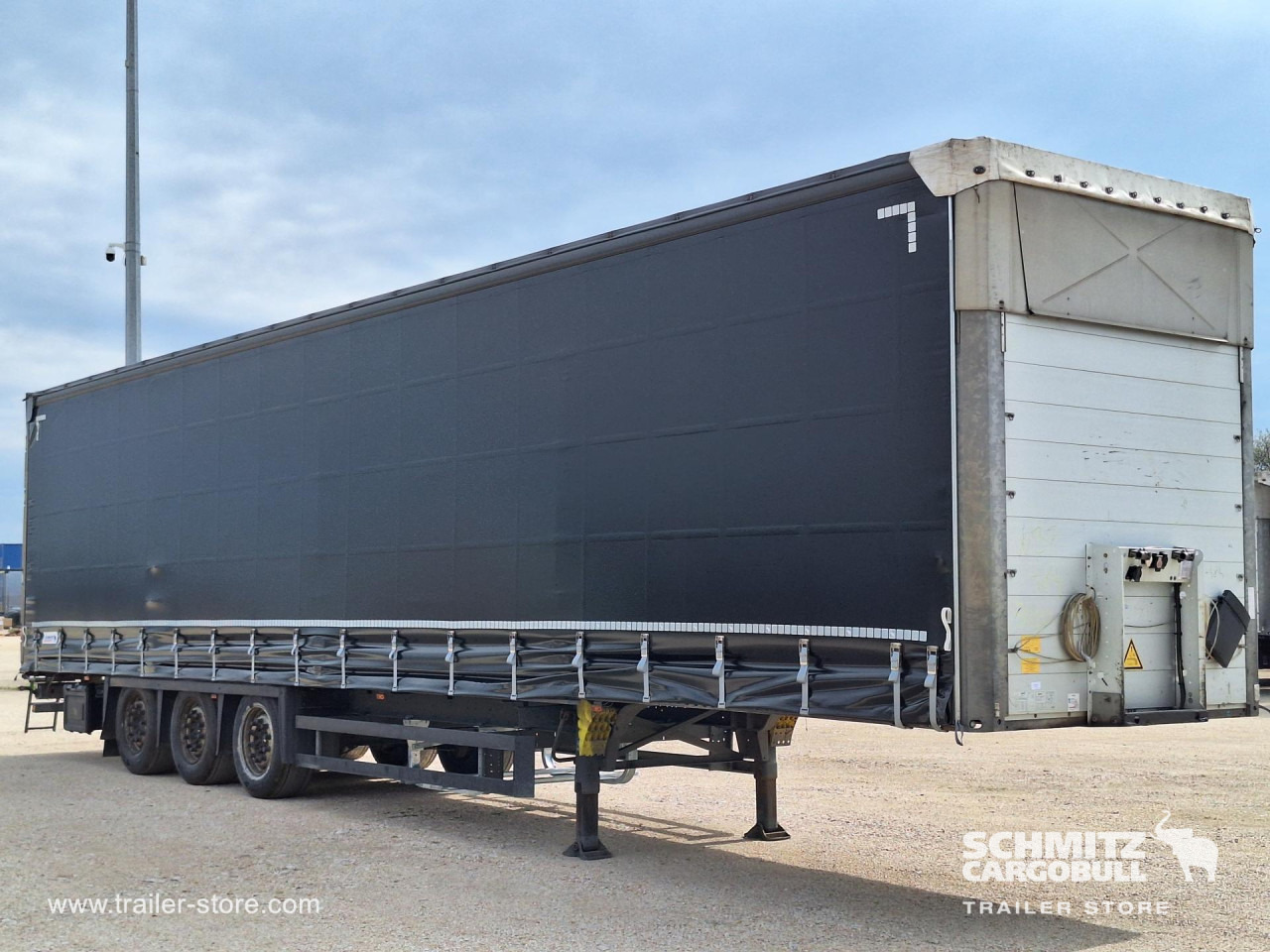SCHMITZ Curtainsider Mega - Semi-reboque de lona: foto 5 SCHMITZ Curtainsider Mega - Semi-reboque de lona: foto 5