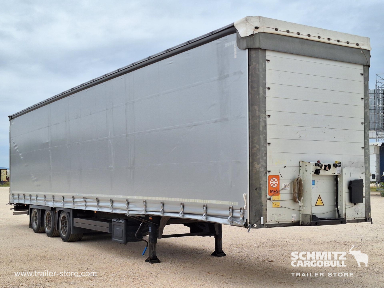 SCHMITZ Curtainsider Mega - Semi-reboque de lona: foto 3 SCHMITZ Curtainsider Mega - Semi-reboque de lona: foto 3