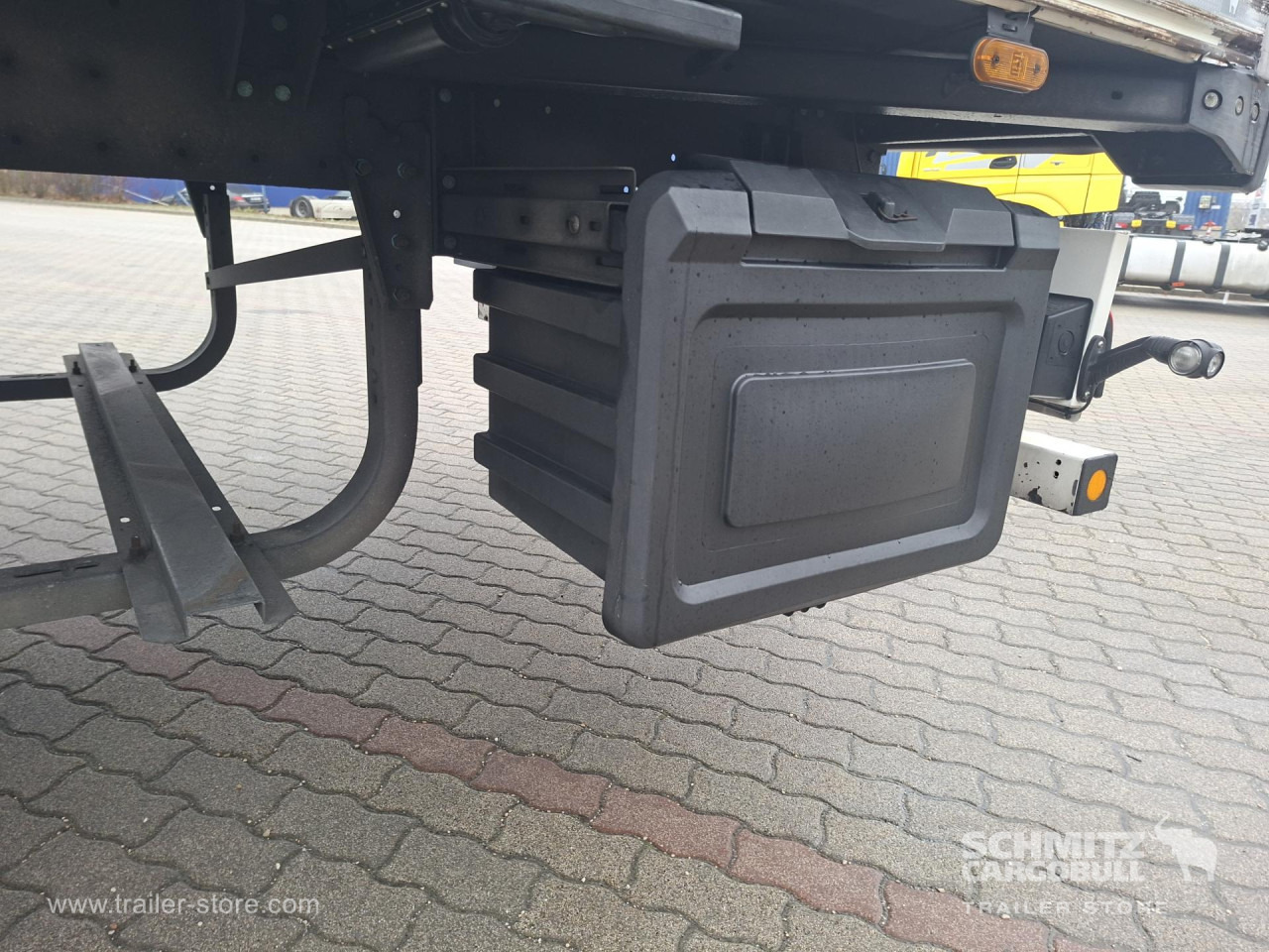 SCHMITZ Reefer Standard Double deck - Semi-reboque isotérmico: foto 2 SCHMITZ Reefer Standard Double deck - Semi-reboque isotérmico: foto 2