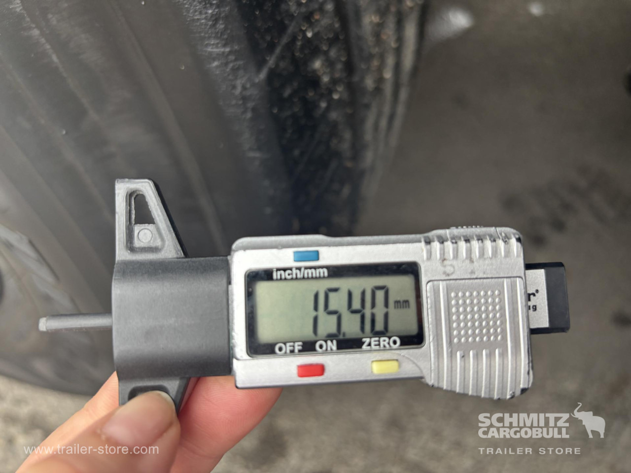 SCHMITZ Curtainsider Standard - Semi-reboque de lona: foto 4 SCHMITZ Curtainsider Standard - Semi-reboque de lona: foto 4