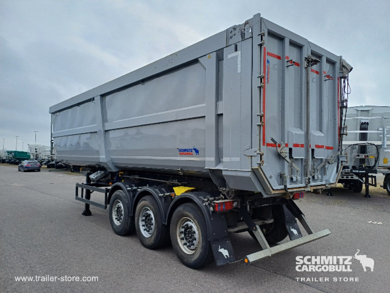 Semi-reboque basculante SCHMITZ Oplegger Kipper Staal rond 51m³: foto 11