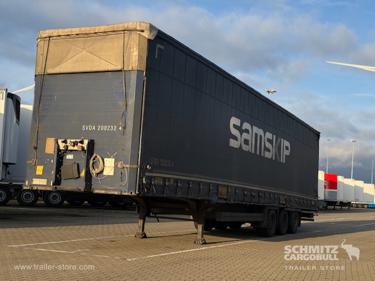 SCHMITZ Oplegger Schuifzeil Mega - Semi-reboque de lona: foto 1 SCHMITZ Oplegger Schuifzeil Mega - Semi-reboque de lona: foto 1