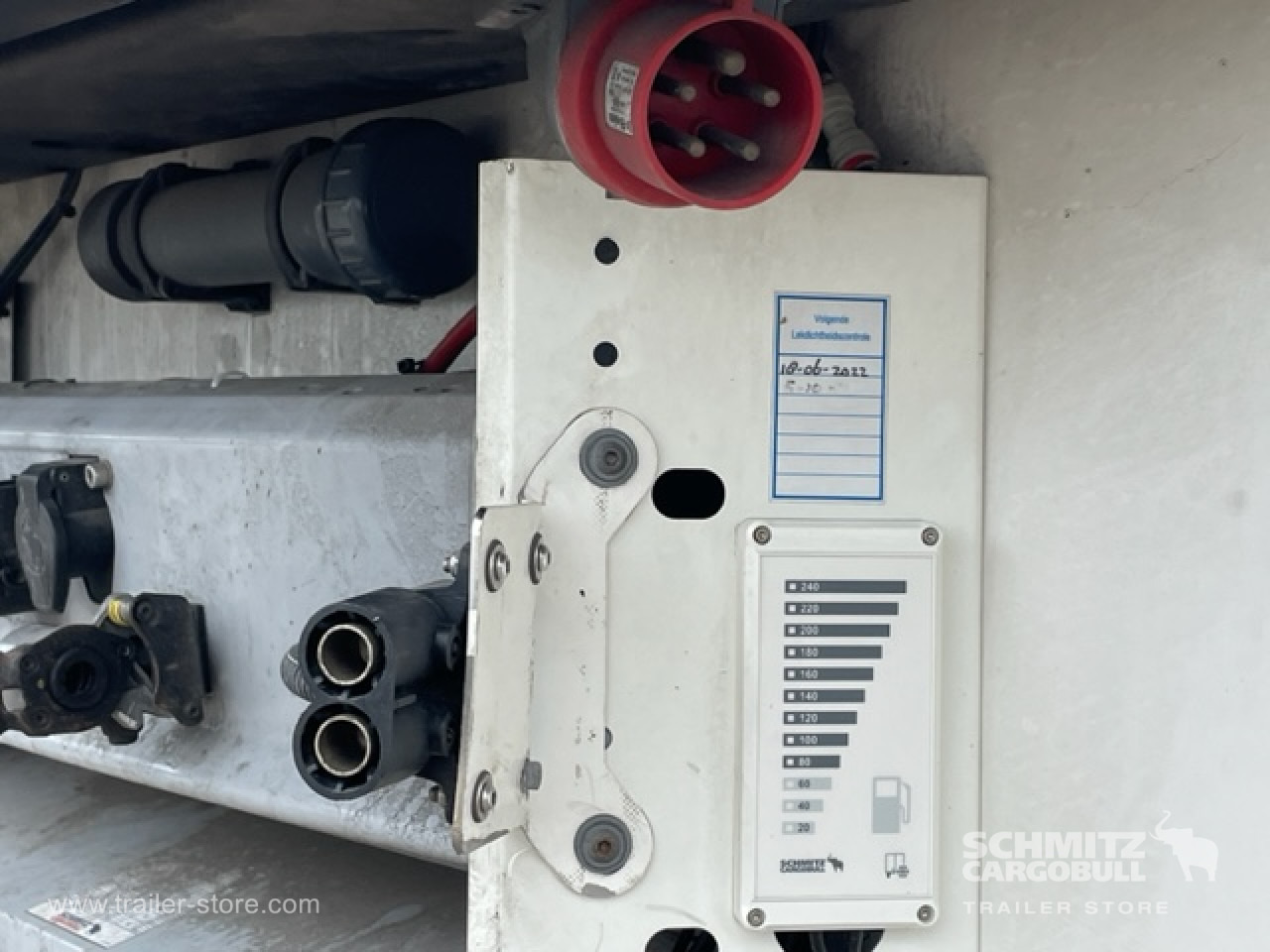 SCHMITZ Oplegger Vries Multitemp Taillift - Semi-reboque isotérmico: foto 5 SCHMITZ Oplegger Vries Multitemp Taillift - Semi-reboque isotérmico: foto 5