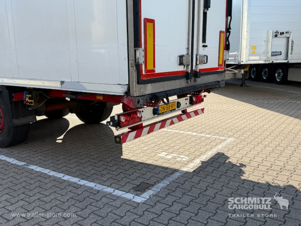 SCHMITZ Oplegger Vries Standard - Semi-reboque isotérmico: foto 3 SCHMITZ Oplegger Vries Standard - Semi-reboque isotérmico: foto 3