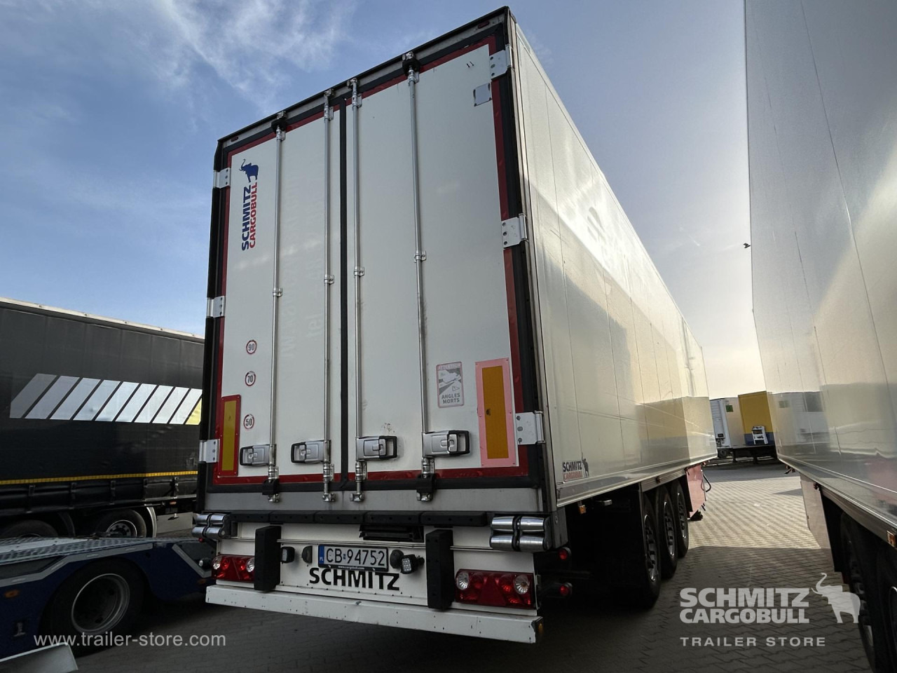 SCHMITZ Reefer Standard - Semi-reboque isotérmico: foto 5 SCHMITZ Reefer Standard - Semi-reboque isotérmico: foto 5