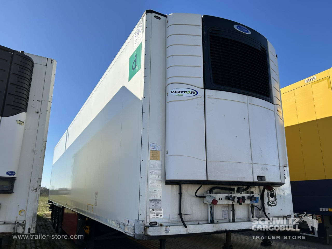 SCHMITZ Reefer Standard - Semi-reboque isotérmico: foto 1 SCHMITZ Reefer Standard - Semi-reboque isotérmico: foto 1