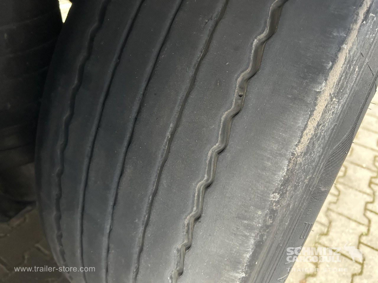 SCHMITZ Reefer Standard - Semi-reboque isotérmico: foto 5 SCHMITZ Reefer Standard - Semi-reboque isotérmico: foto 5