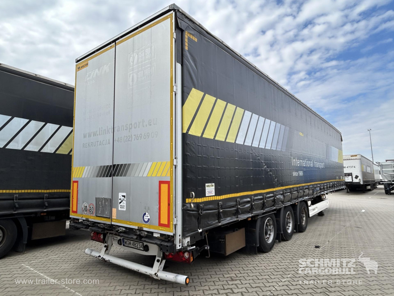 WIELTON Curtainsider Mega - Semi-reboque de lona: foto 3 WIELTON Curtainsider Mega - Semi-reboque de lona: foto 3