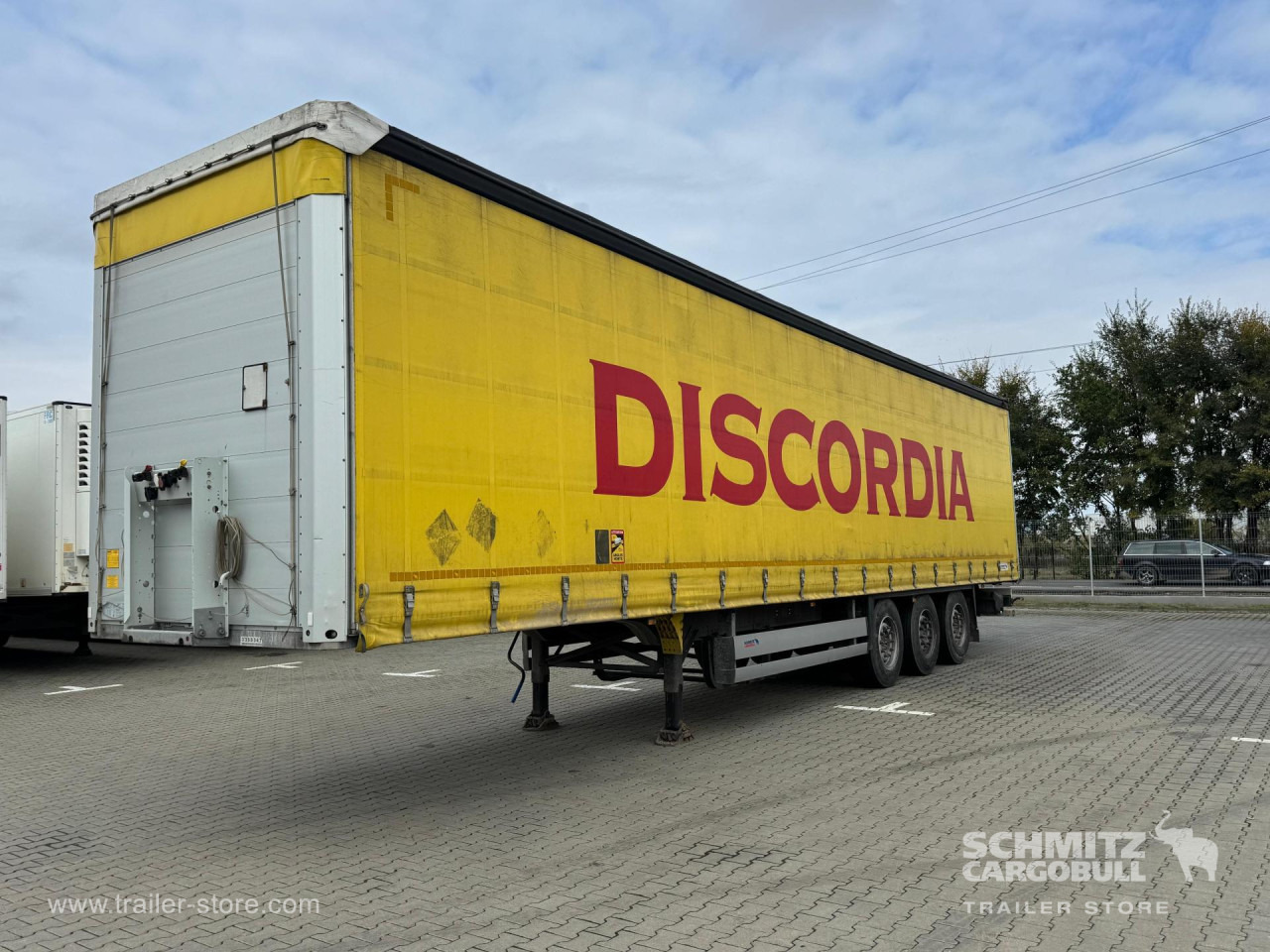 SCHMITZ Curtainsider Standard - Semi-reboque de lona: foto 4 SCHMITZ Curtainsider Standard - Semi-reboque de lona: foto 4
