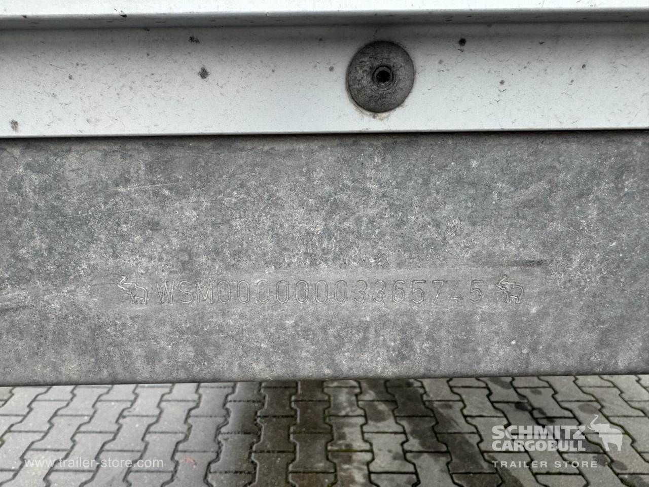 SCHMITZ Curtainsider Standard - Semi-reboque de lona: foto 3 SCHMITZ Curtainsider Standard - Semi-reboque de lona: foto 3