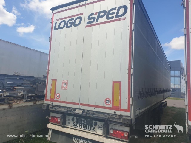SCHMITZ Curtainsider Standard - Semi-reboque de lona: foto 3 SCHMITZ Curtainsider Standard - Semi-reboque de lona: foto 3