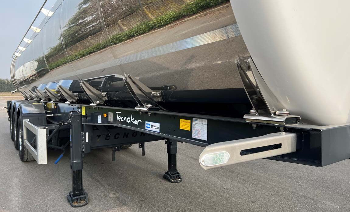 Semi-reboque cisterna para transporte de alimentos novo Bata CISTERNA MODELLO INOX STANDARD NUOVA: foto 9